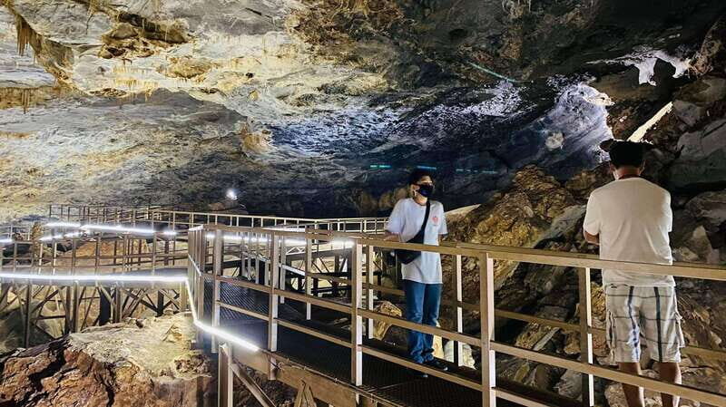 "Bustamante" Groutes Tour, with guide, transfer and tickets - Tasting Authentic Local Breads