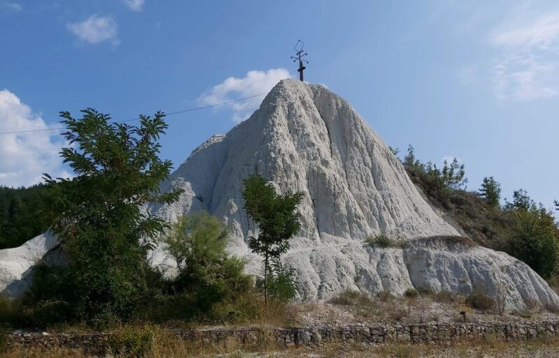 buzau-mud-volcanoes-salt-mountain-and-strange-sandstones