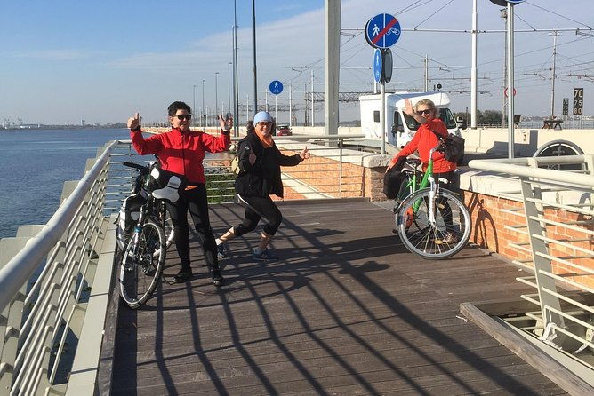 by-bike-on-the-liberty-bridge
