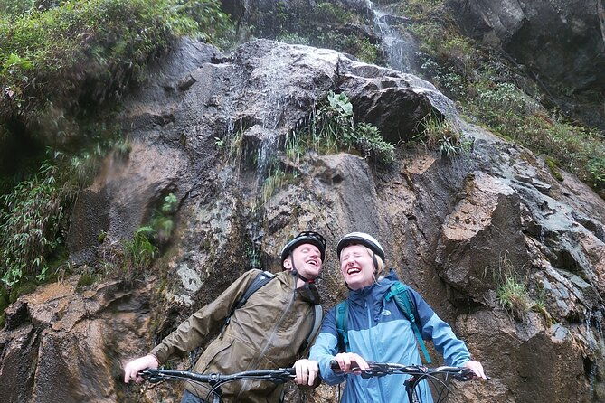 by-bike-the-best-route-of-the-waterfalls
