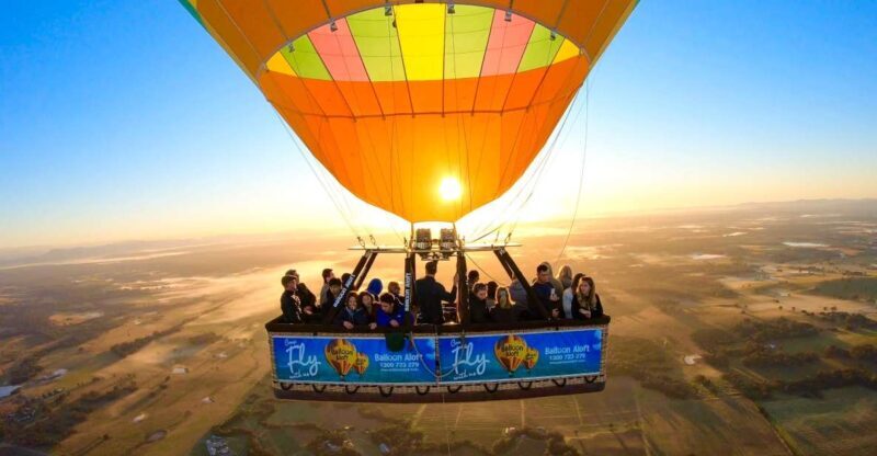 Byron Bay: Sunrise Hot Air Balloon Flight with Breakfast - An Overview of the Experience
