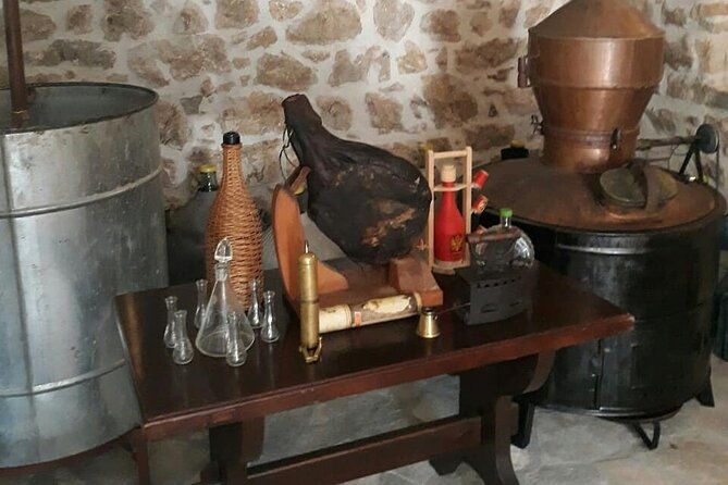 cable-car-ride-food-tasting-in-njegusi-and-kotor-old-town