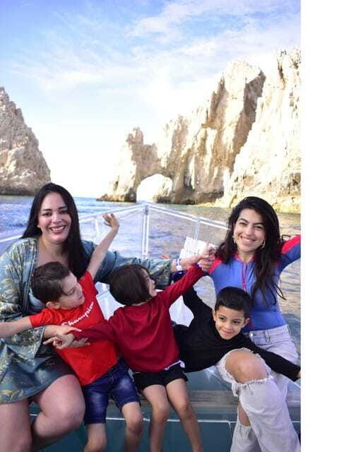 cabo-san-lucas-glass-bottom-boat-tour-to-lands-end