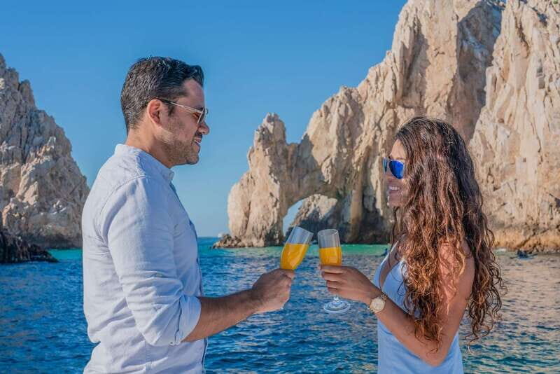 Cabo San Lucas: Luxury Catamaran and Snorkelling with Lunch - Food and Drinks: The Perfect Onboard Balance