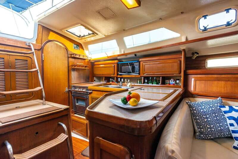 Cabo San Lucas: Private 38-Foot Sailing Boat - The Value in Detail
