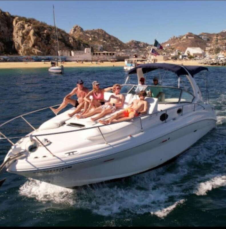 Cabo Sunset Arch Private Yacht Tour plus Dinner and Drinks - FAQ