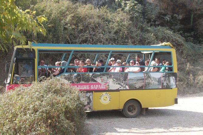 cabrio-bus-safari-at-the-taurus-mountains-from-side