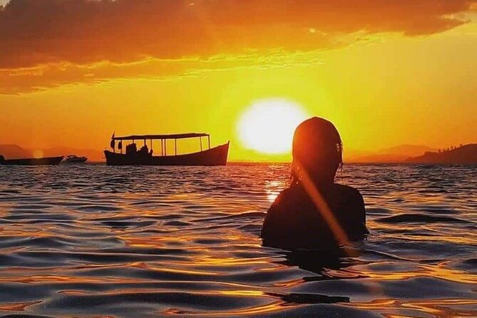 cacao-beach-sunset-with-photos-included-by-zimbros-ecotour