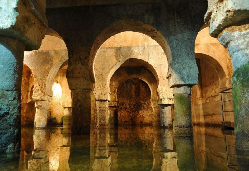 caceres-guided-city-highlights-walking-tour