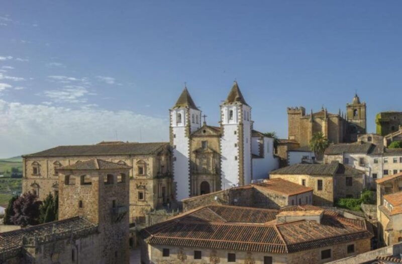 caceres-highlights-history-and-jewish-quarter-walking-tour