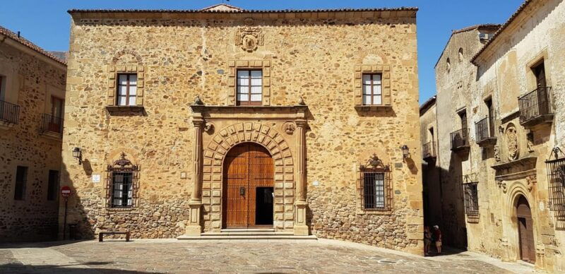 caceres-private-historic-walking-tour