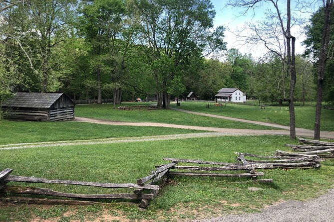 cades-cove-jeep-tour