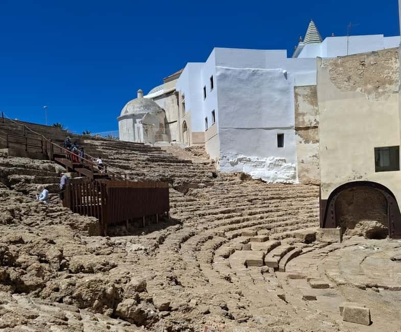 Cadiz and its Bay: a day trip from Seville - Key Points