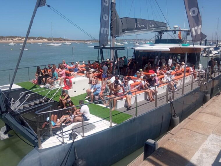 cadiz-sunset-catamaran-cruise-with-drink