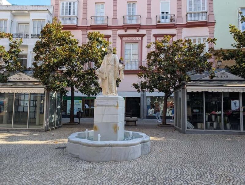 Cadiz Walking Tour: History & Tapas with a Local Guide - The Route & Landmarks