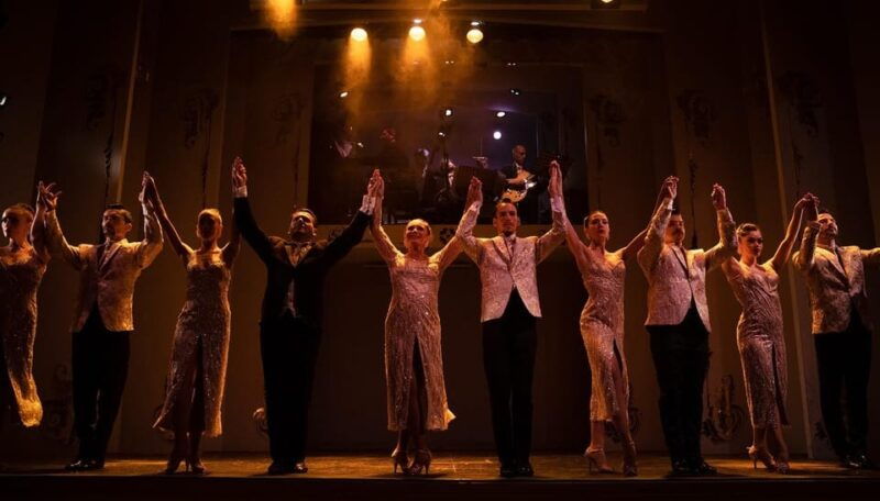 cafe-de-los-angelitos-tango-show-with-optional-dinner-2