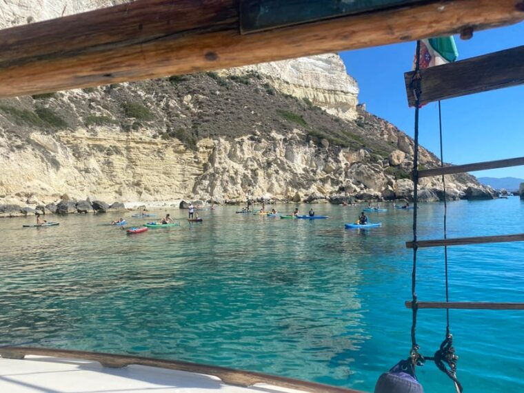 cagliari-classic-boat-tour-along-the-gulf-with-tasting