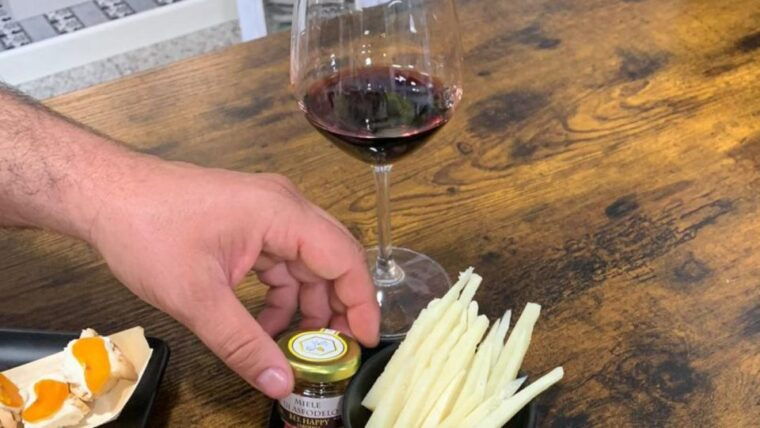 cagliari-private-guided-tasting-of-5-rare-native-wines