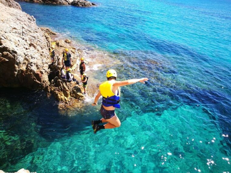 cagliari-professional-guided-coasteering-shore-excursion