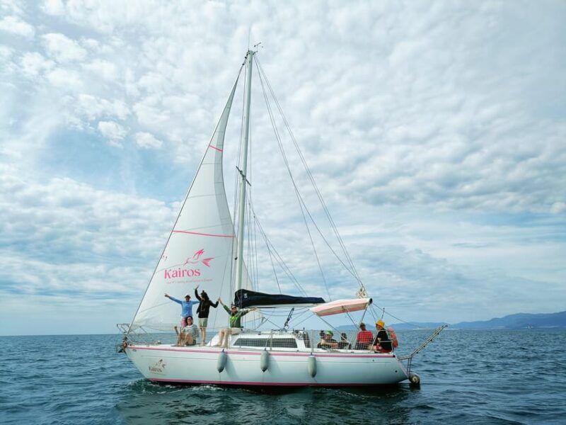 cagliari-relax-on-sailing-boat-with-a-rich-traditional-meal