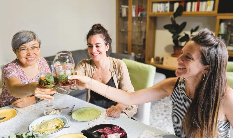 cagliari-spritz-cocktail-making-class-with-snacks