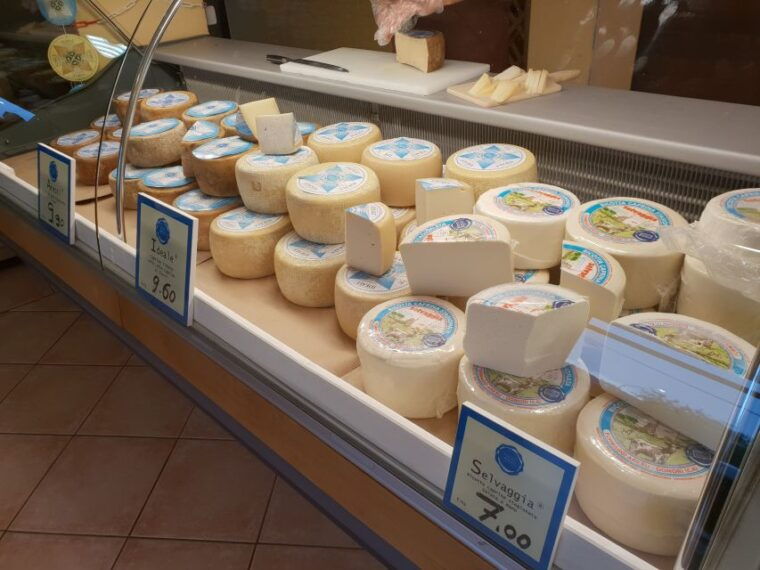 cagliari-wine-cheese-and-olive-oil-tasting-experience