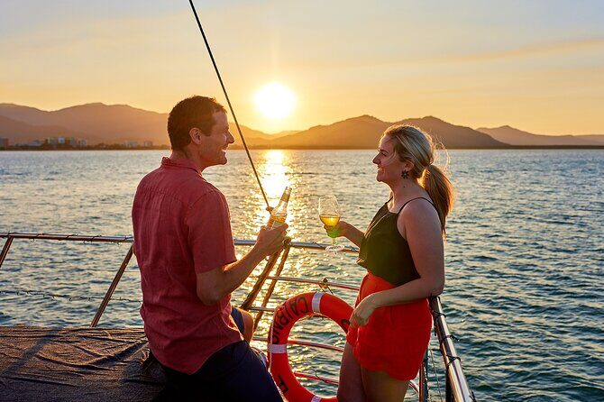 Cairns Catamaran Harbour and Dinner Cruise - An In-Depth Look at the Cairns Catamaran Dinner Cruise