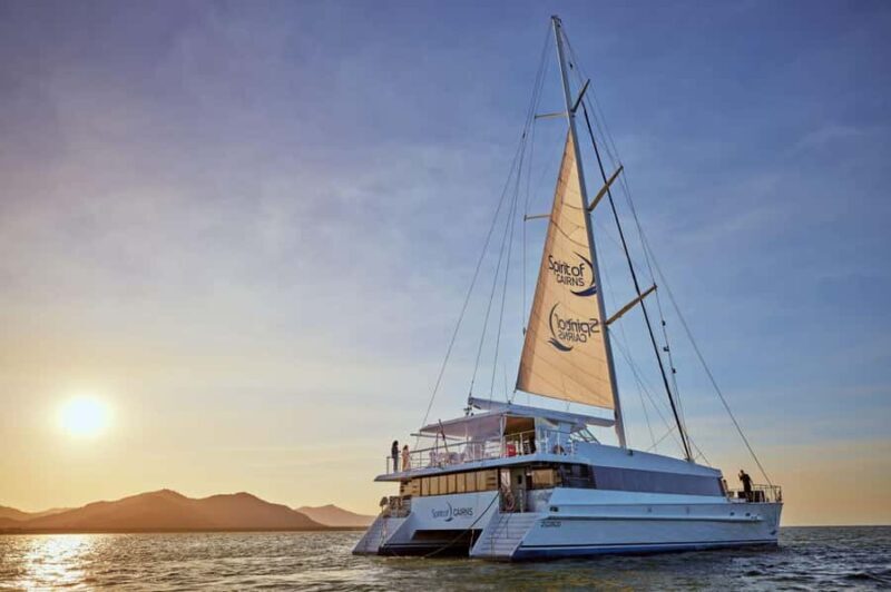 Cairns: City Sights Tour with Evening Dinner Cruise - Exploring Cairns: The City Sights Tour with Evening Dinner Cruise