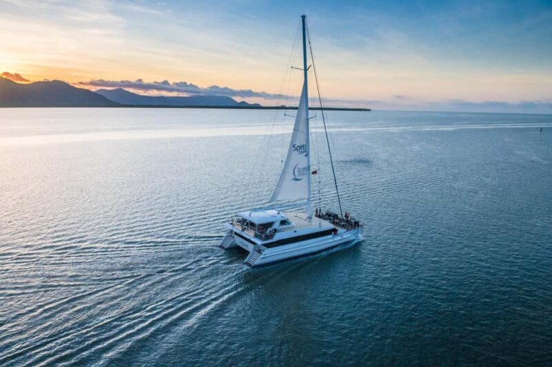 Cairns: Dinner Cruise Experience - Key Points