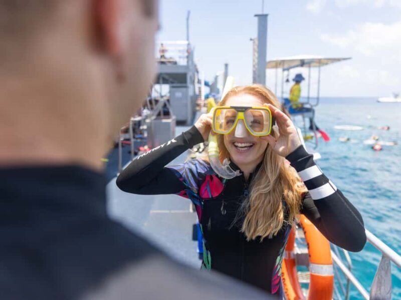 Cairns: Great Barrier Reef Pontoon, Travel by Helicopter - The Food and Comfort on Board