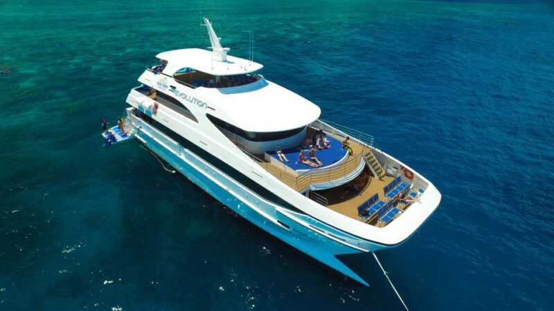 Cairns: Outer Great Barrier Reef Full-Day Tour with Lunch - Key Points