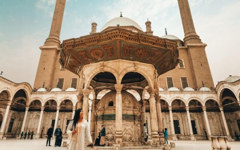 Cairo: 5-Day Private Sightseeing Trip with Hotel and Guide - Discovering Cairo’s Iconic Sights in 5 Days