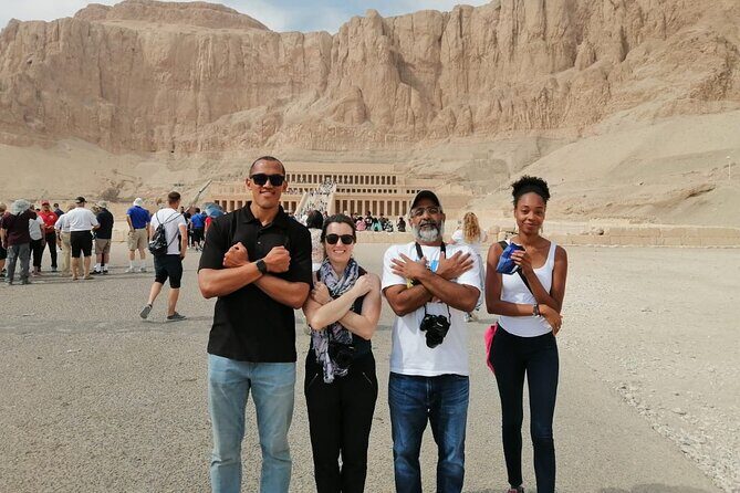 Cairo: Amazing Full Day Guided Tour to Luxor, Entrance Fees and Lunch By Plane - The Experience: What Makes It Special?