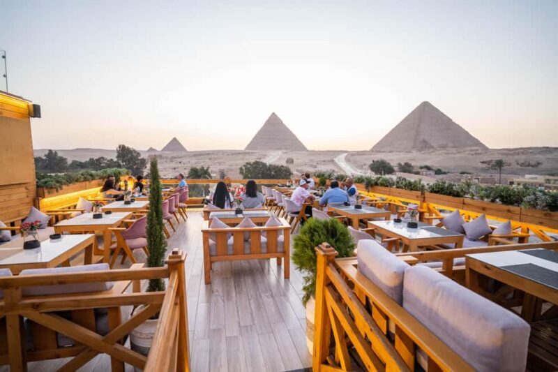 Cairo: Dinner at The Great Pyramid Inn with Hotel Transfers - Detailed Breakdown of the Experience