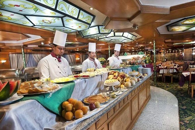Cairo dinner cruise on the Nile river with entertainment - The Itinerary in Detail