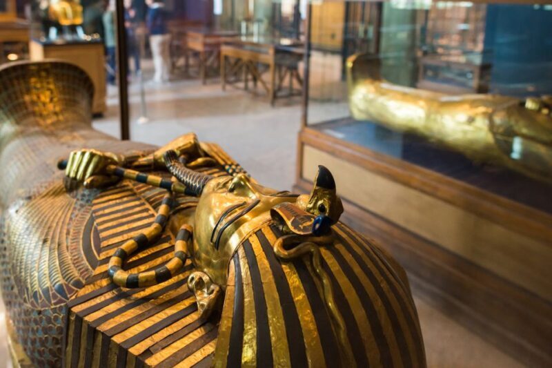 Cairo: Egyptian Museum, Pyramids & Bazaar Tour - Key Points