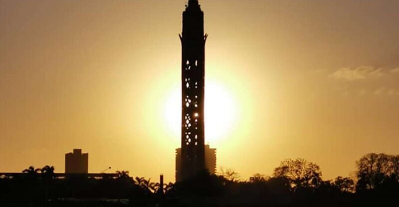 Cairo: El-Moez Street, Cairo Tower, and El-Fishawy Café - The Practicalities: Transport, Cost, and Tips