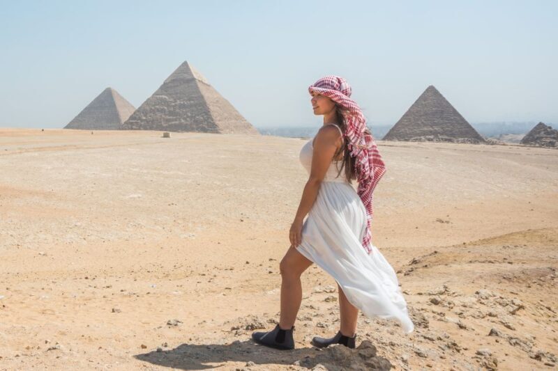 Cairo: Female-Guided Pyramids, Bazaar, and Museum Tour - The Tour Experience in Detail