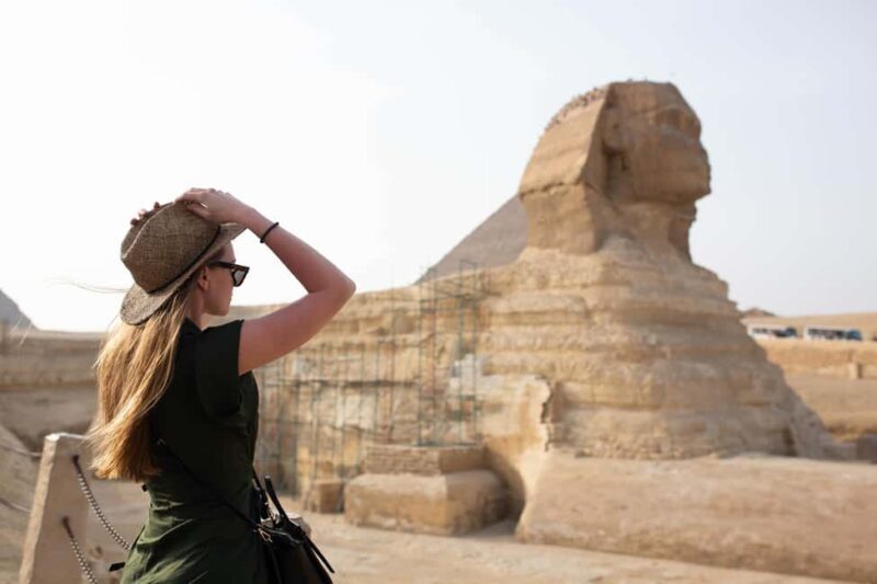Cairo: Female-Guided Pyramids, Bazaar, and Museum Tour - Practical Tips and Considerations