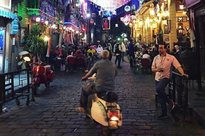 Cairo: Female-Guided Pyramids, Bazaar, and Museum Tour - Exploring Cairo’s Highlights with a Female Guide