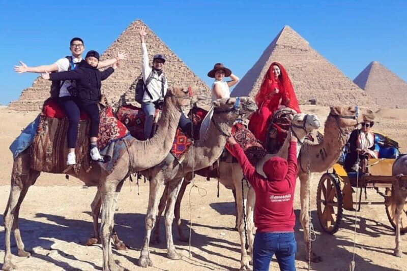 Cairo: Great Pyramids of Giza and Egyptian Museum Tour - Whats Included and What to Expect