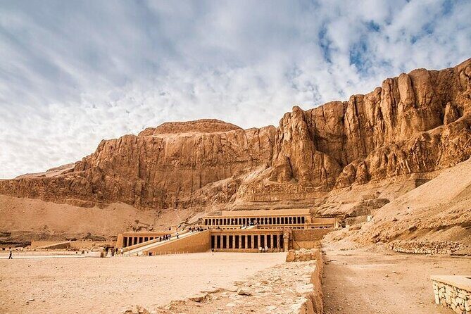 Cairo Over Day, Egyptian Museum, Pyramids & Lunch From Hurghada - The Sum Up