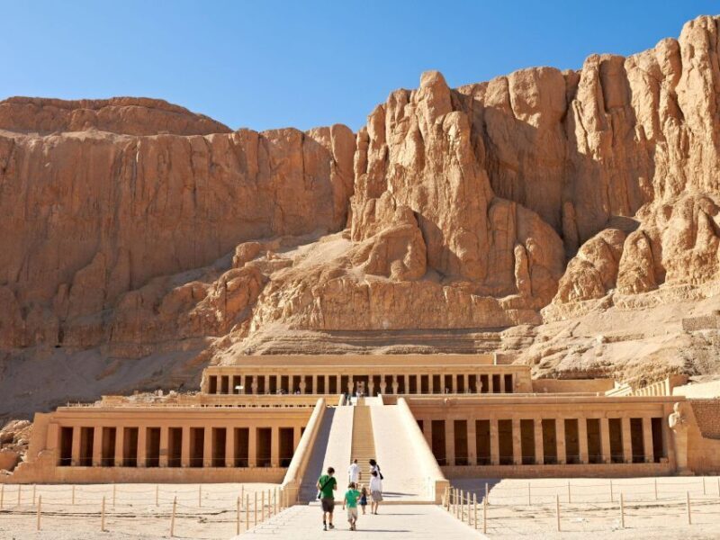 Cairo: Private Luxor Day Tour with Entrance fees by Flights - FAQ