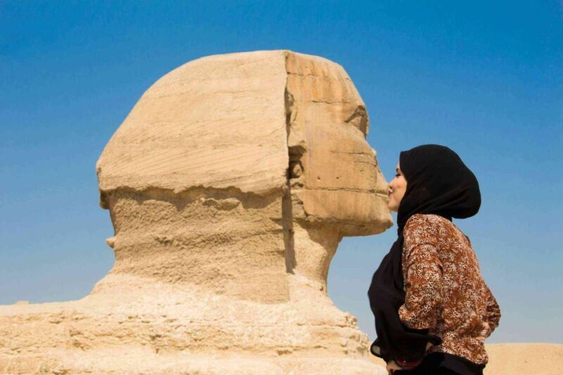 Cairo: Pyramid Tour, Boat Ride and Lunch at Cafelucca - FAQs