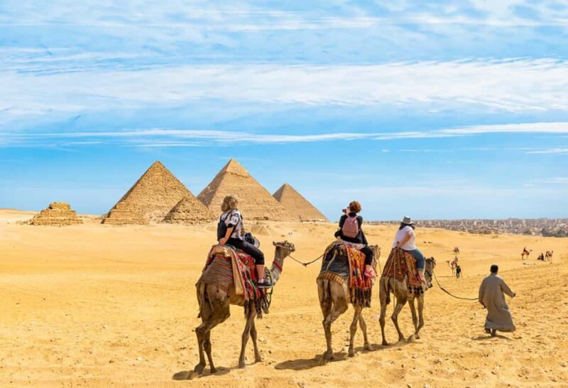Cairo: Pyramids Arabian Horse or Camel Ride with Bedouin Tea - Key Points