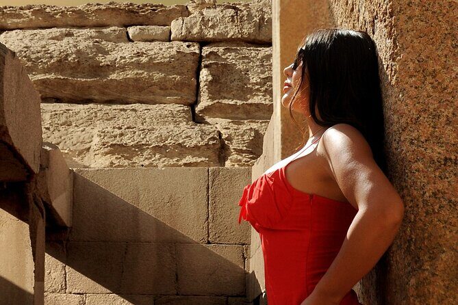 Cairo: Pyramids, Bazaar, Lunch with Female Guide - Who Is This Tour Best For?
