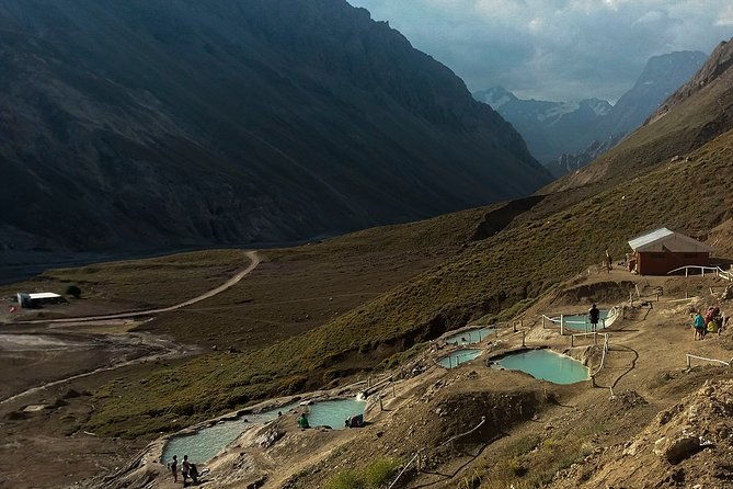 cajon-del-maipo-spa-barbecue-4x4-cars-and-small-groups