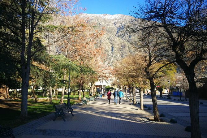 cajon-del-maipo-view-of-the-volcano-small-group-waterfall