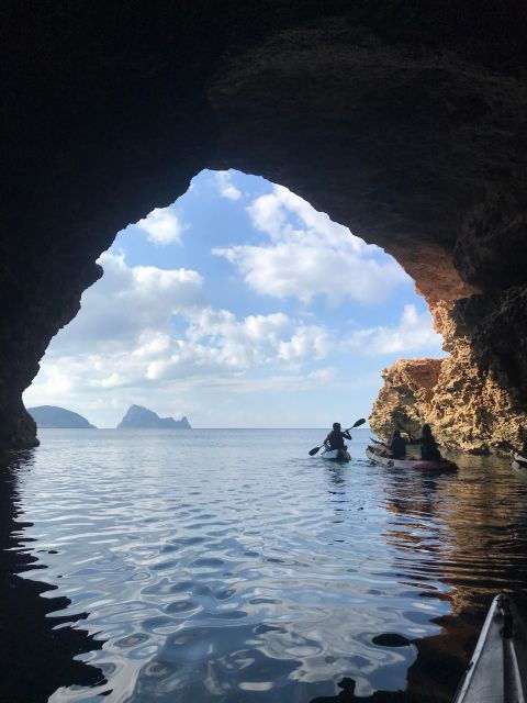 cala-codolar-guided-sea-kayaking-and-snorkeling-tour