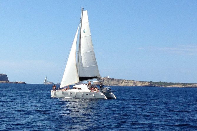 cala-comte-private-catamaran-tour